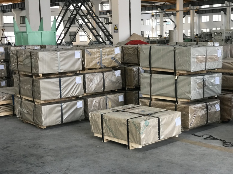 冷轧1300飞剪机组